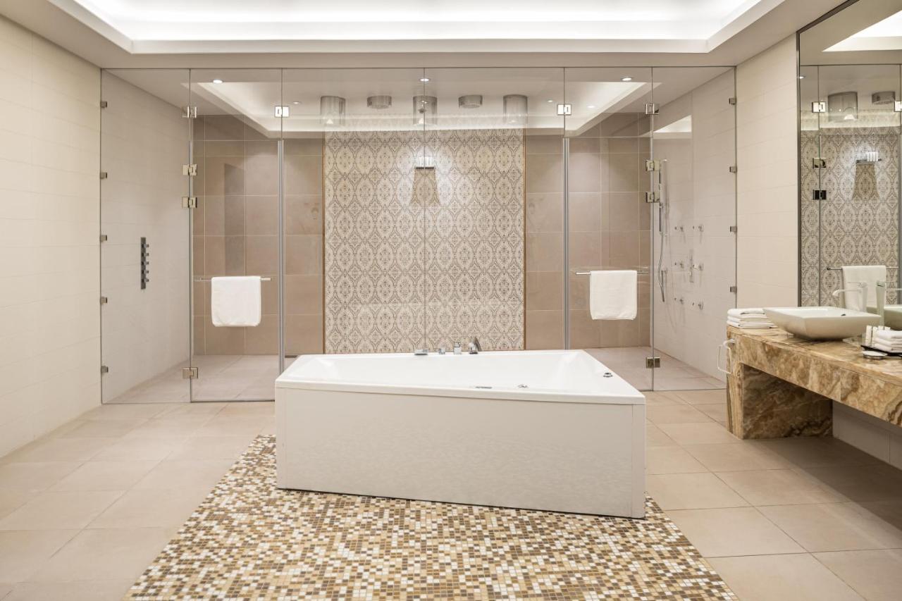 Hotel Crowne Plaza - Rdc & Convention By Ihg